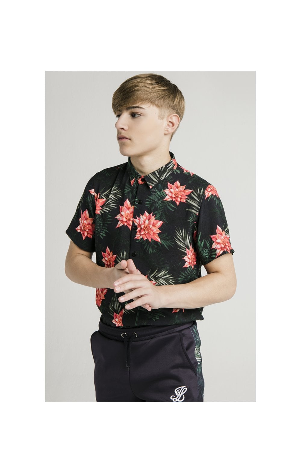 Illusive London Resort Shirt - Navy Floral (1)