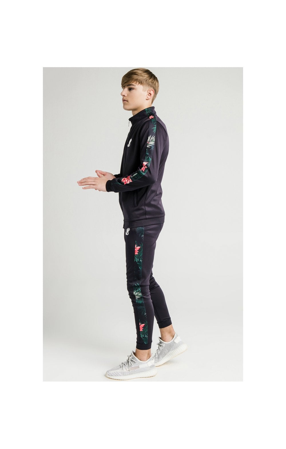 Illusive London Poly Funnel Neck Hoodie - Navy & Floral (4)